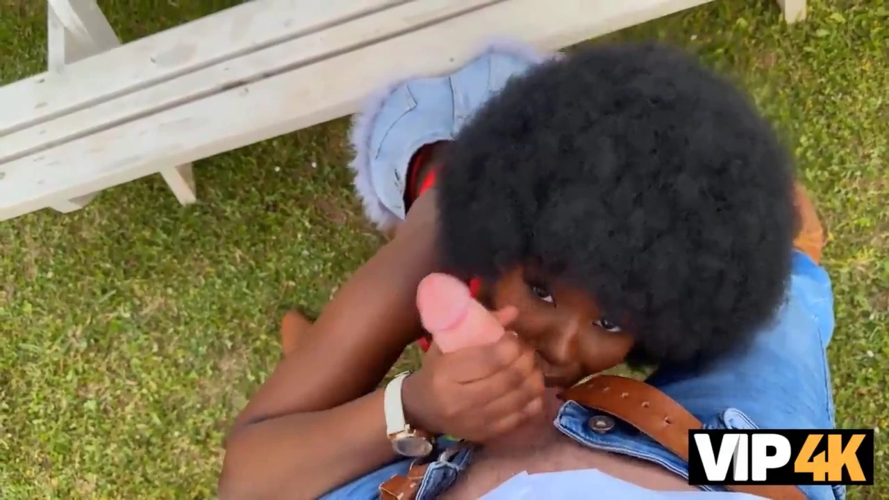 Black goddess gets repaid in kind by stunning beauty porn video